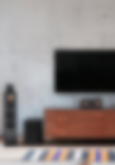 Ultima 40 Surround Lifestyle