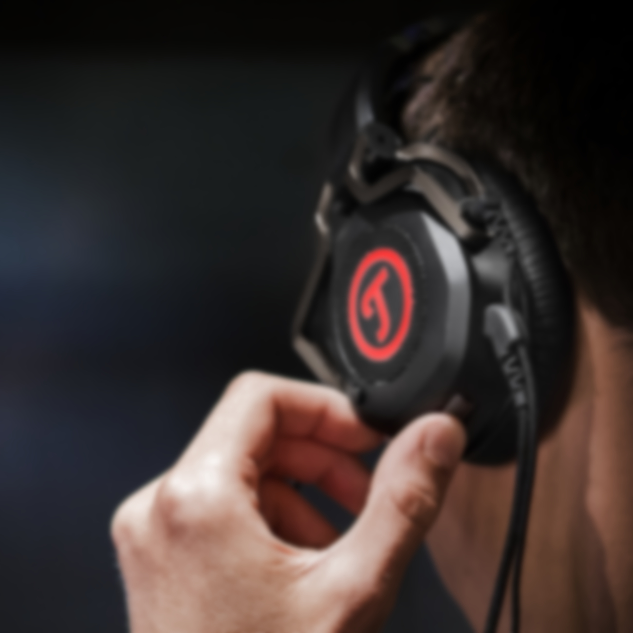 Teufel Gaming Over-Ear CAGE Hardware-Buttons
