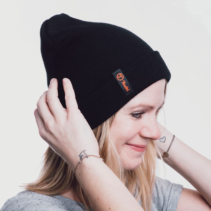 Gallery image 1 from 3 "Beanie  buddy" hat