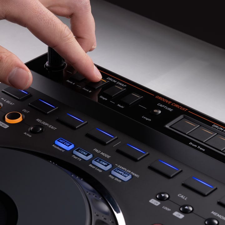 AlphaTheta DDJ GRV6 DJ Controller
